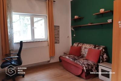 Casă individuală cu 10 camere cu Teren 735 Mp în Dâmbovița - 1