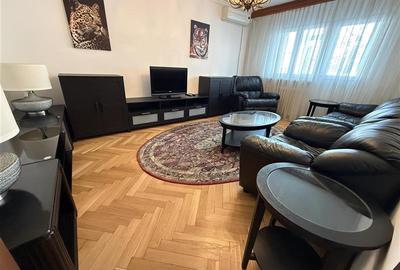 Apartament cu 3 camere decomandat în Central - 1