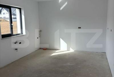 Casă cu 4 camere cu Teren 400 Mp în Ipotești - 6