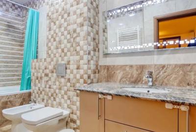 Apartament cu 3 camere decomandat, mobilat în Tractorul - 2