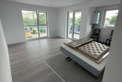 Apartament cu 3 camere decomandat în Colentina