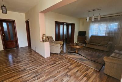 Casă cu 4 camere în Central - 5