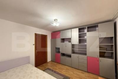 Apartament cu 4 camere decomandat în Rovine - 8