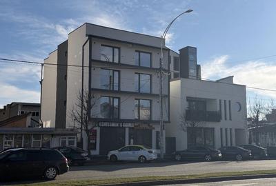 Spațiu comercial, de 500 mp, în Central - 3