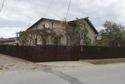 Vand casa cu 4 camere in Bordenii Mari
