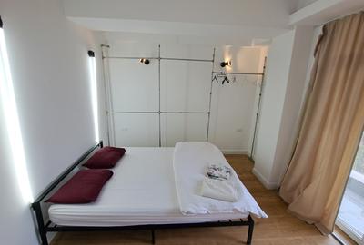 APARTAMENT 3 CAMERE   CU 3 BAI - LUX - LOC PARCARE - COMISION 0 - 30