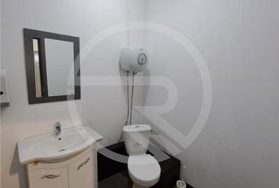 Spațiu comercial, de 300 mp, în Luna - 2