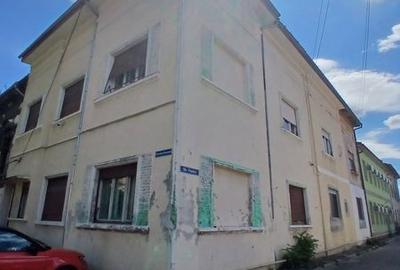 Apartament cu 3 camere în Ultracentral