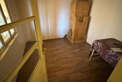 Casă cu 4 camere în Uiești - 20