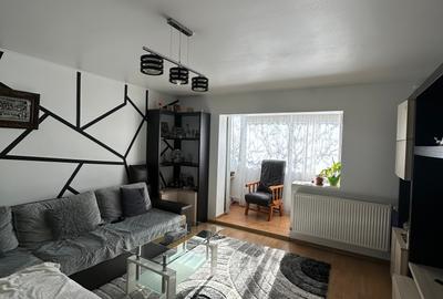 Apartament cu 3 camere decomandat în Lipovei - 2