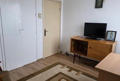 Apartament cu 3 camere semidecomandat în Drumul Taberei - 11