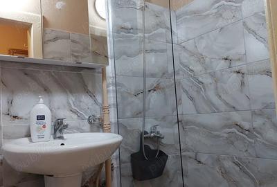 Apartament cu 2 camere semidecomandat în Decebal - 5