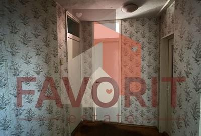 Oportunitate de cumpărare - Apartament 4 camere decomandat, zona Șagului - 7