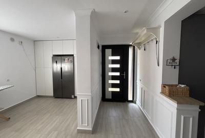 Casă individuală cu 4 camere cu Canalizare în Cristian - 6