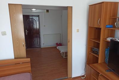 Garsonieră semidecomandată în Lotrului