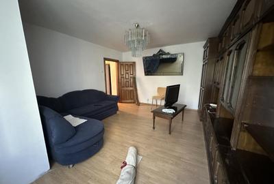 Apartament 3 camere, 1 mai - 12