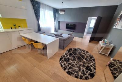 Apartament cu 3 camere semidecomandat în Girocului