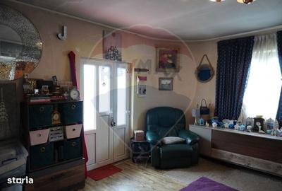 Casă cu 4 camere în Bârsana - 12