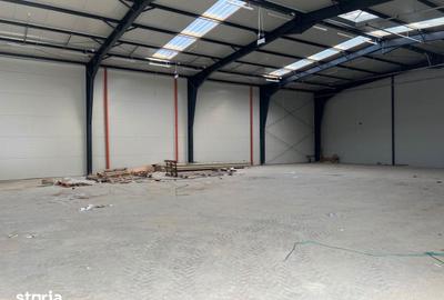 Spațiu comercial, de 1,334 mp, în Nord