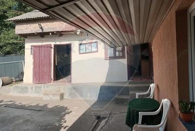 Casă cu Teren 1043 Mp în Dochia - 11