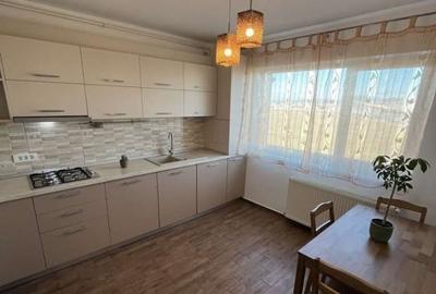 Apartament cu 2 camere decomandat, mobilat în Tractorul - 1