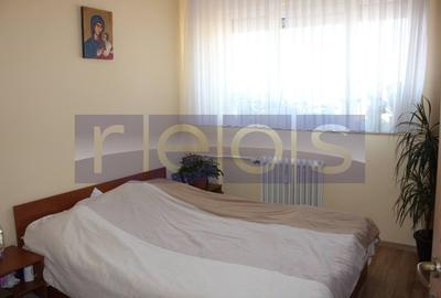 Apartament cu 3 camere decomandat în Mihai Bravu - 3