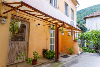 Apartament cu poveste în inima Brașovului – Strada Postăvarului - 1