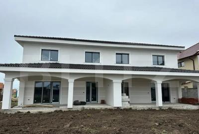 Casă cu 5 camere cu Teren 390 Mp în Central - 2