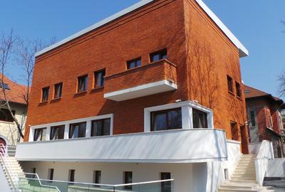 Casă individuală cu 12 camere cu Canalizare în Aviatorilor - 3