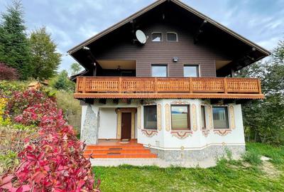 Complex de 3 case pe 18000 mp teren - 50