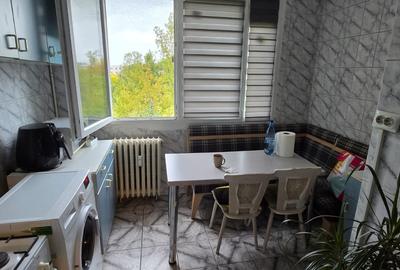Apartament 3 camere Drumul Taberei apropiere metrou Valea Ialomitei pet friendly Apartament 3 camere Drumul Taberei apropiere metrou Valea Ialomitei pet friendly - 1