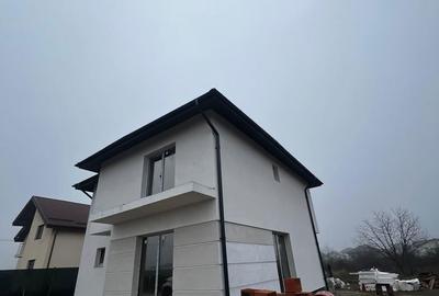 Casă cu 4 camere cu Teren 500 Mp în Clinceni - 2