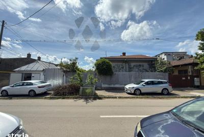 Casă cu 4 camere cu Teren 252 Mp în Piața Centrală