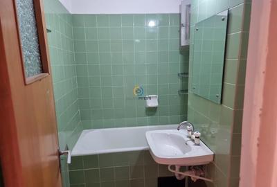 Apartament cu 3 camere circular în Trivale - 1