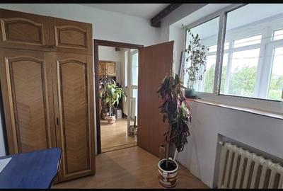 Berceni-Luica,apartament 3 camere transformat in 4 camere - 5