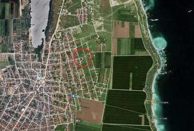 Teren de 700 mp, în Tuzla