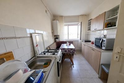 Apartament cu 2 camere decomandat în Centrul Civic