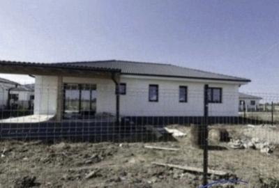 Casă cu 3 camere în Central - 2