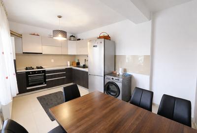 Vila 4camere,mobilat si utilat complet, la 2 pasi de București,aproape de scoala - 6