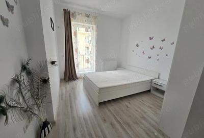 Apartament cu 3 camere decomandat în Metalurgiei