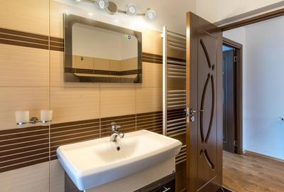 Apartament cu 3 camere decomandat, mobilat în Gruia - 19