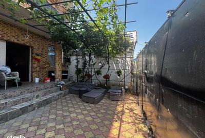 Casă cu 5 camere cu Canalizare în Tei - 10