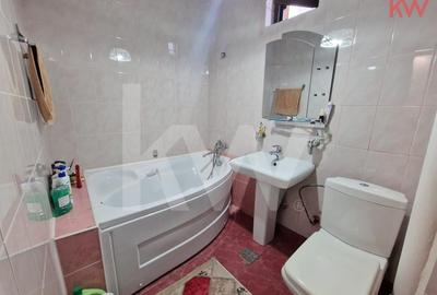 Casă individuală cu 6 camere cu Canalizare în Brestei - 8