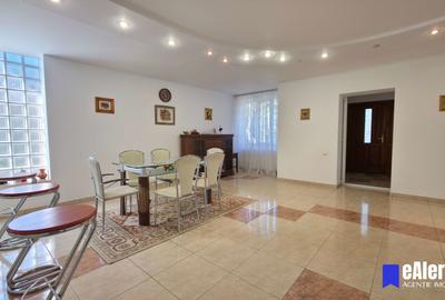 Spațiu comercial, de 192 mp, în Central - 22