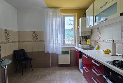 Apartament cu 3 camere decomandat în Est - 8