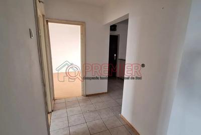 Apartament cu 3 camere decomandat în Giurgiului - 13