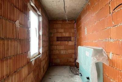 Casă cu Teren 350 Mp în Săcălaz