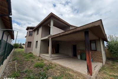Casă cu 4 camere în Petrești - 12