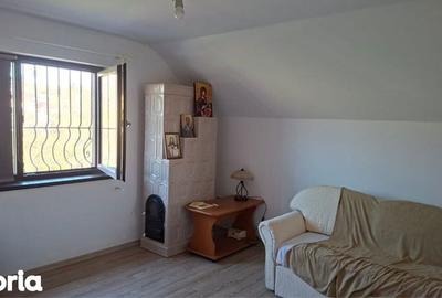 Casă cu 4 camere cu Teren 100 Mp în Poienari - 7