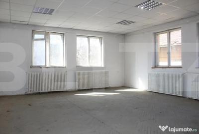 Spațiu comercial, de 1,557 mp, în Central - 7